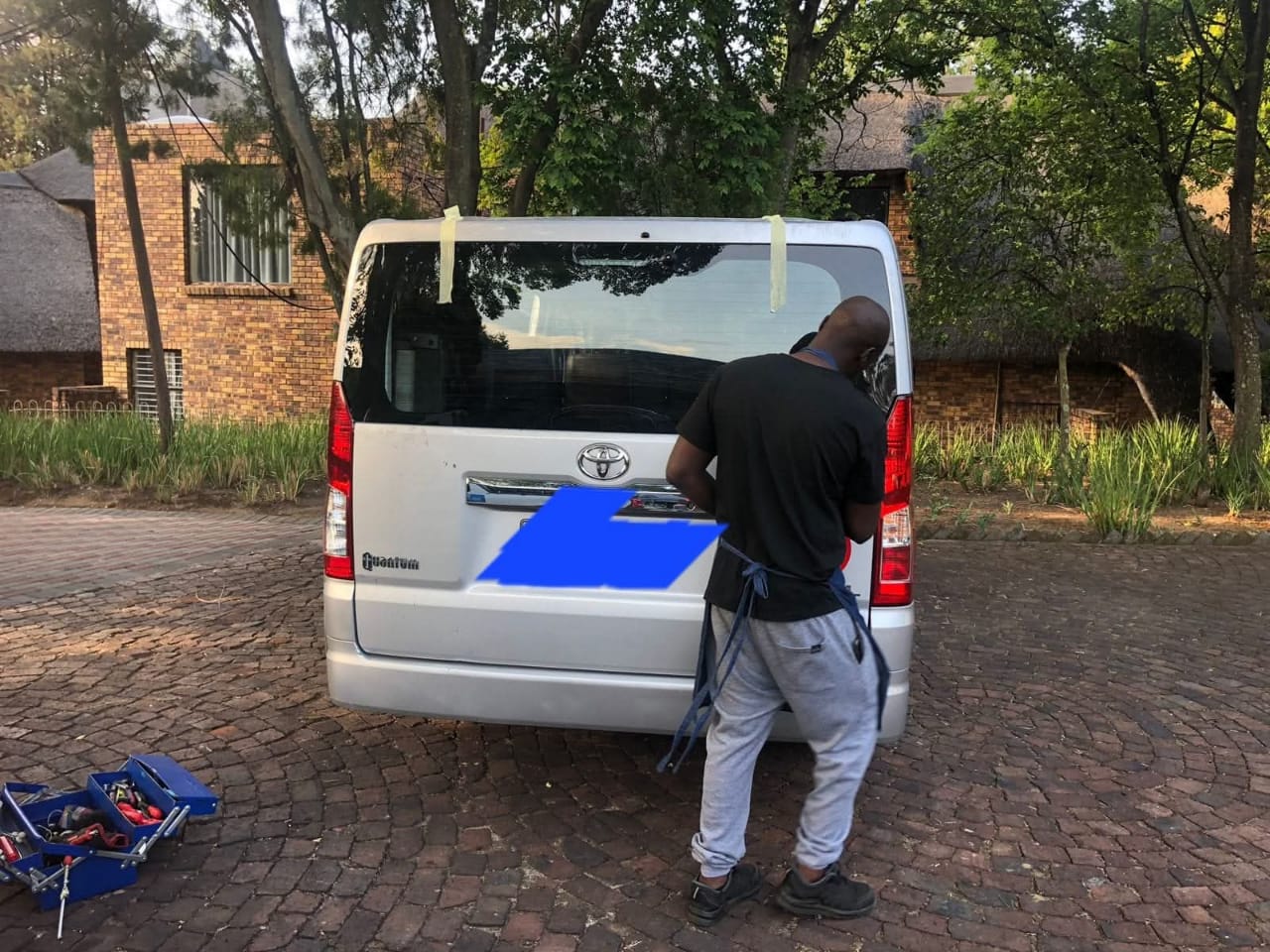 Glass Experts at Work